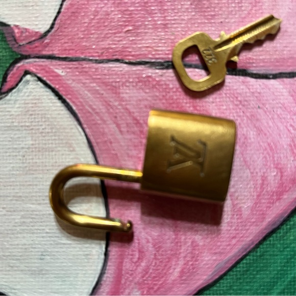 Louis Vuitton Jewelry - 🛑sold🛑#322 Louis Vuitton Gold Padlock with Key